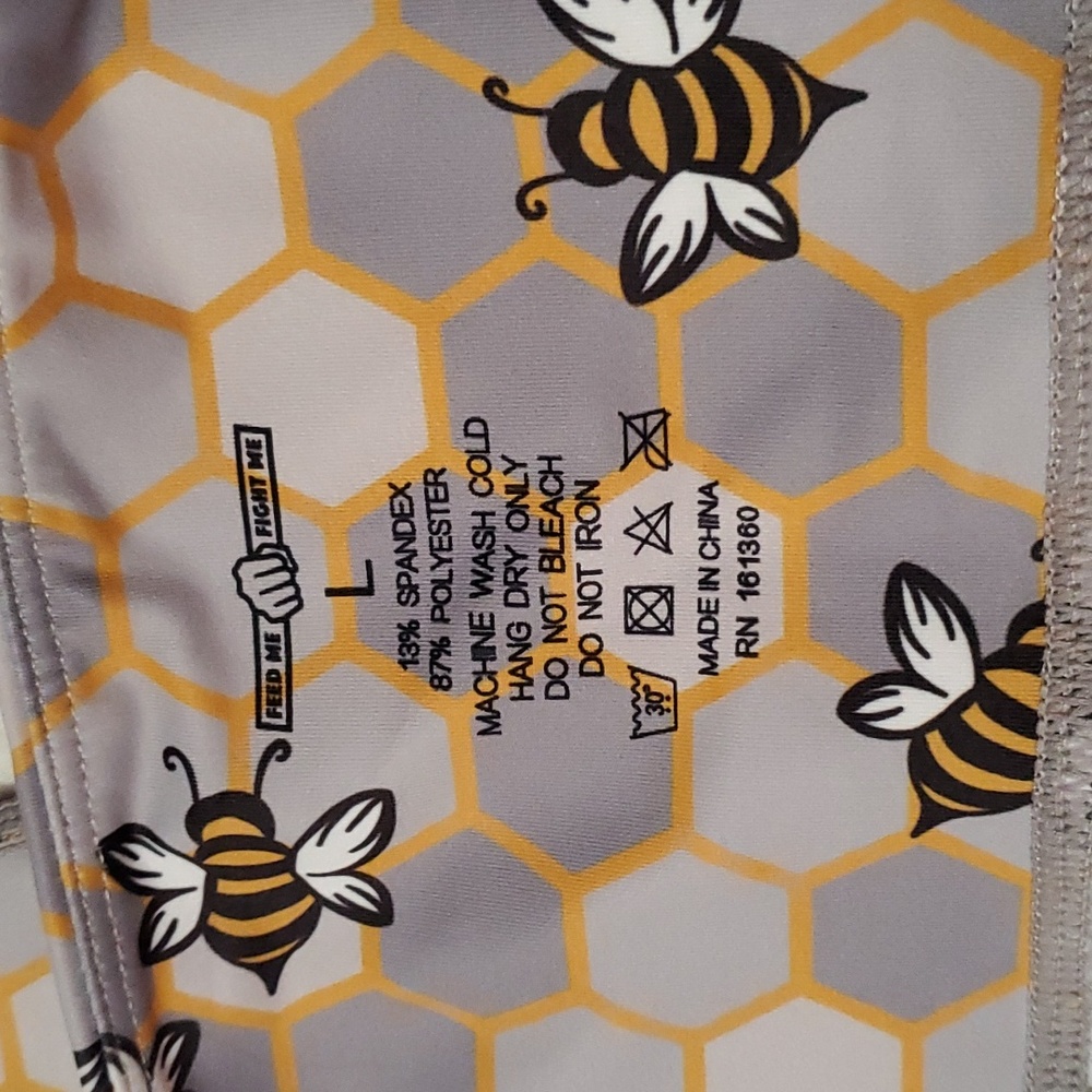 Feed Me Fight Me Bees Knees High-Waisted Leggings, Size L - Picture 12 of 12